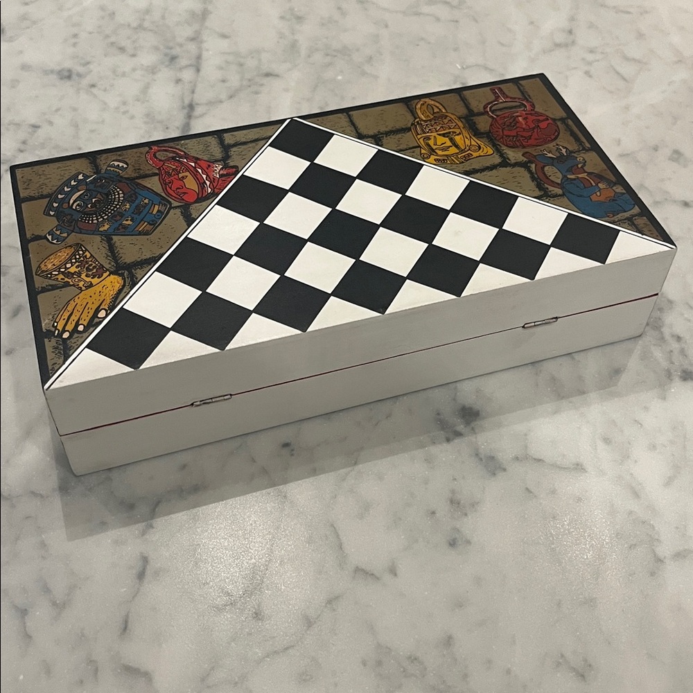 Handmade Vintage Peruvian Wooden Chessboard Box - Picture 3 of 8